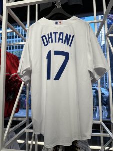 ドジャース大谷ユニフォーム17番