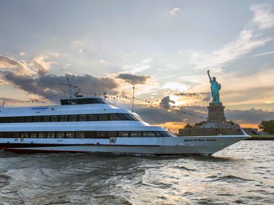 カジュアル・ディナークルーズ 自由の女神
