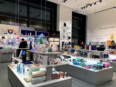 ニューヨーク マンハッタン人気おみやげ MoMA Design Store（モマ・デザインストア）の画像